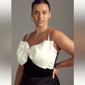 NWT Eloquii Plus Oversized Bow Velvet Bodysuit